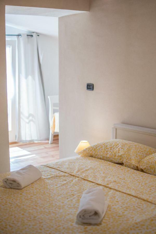 Lana House With Apartments Petrovija Εξωτερικό φωτογραφία